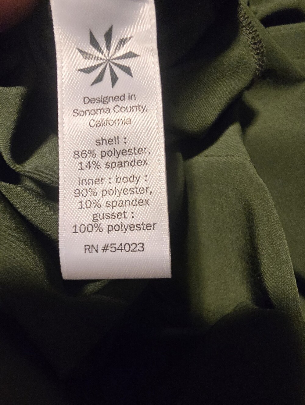 Athleta Chelsea cargo skort in olive green. - Picture 4 of 4